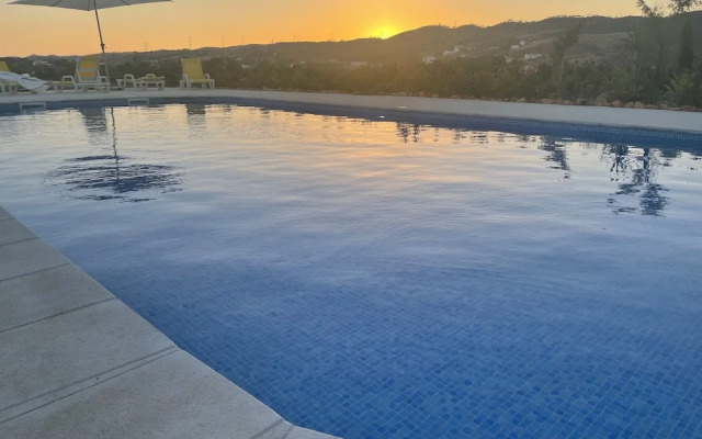 Golden Oasis Retreat in Silves