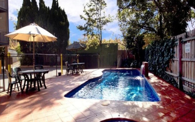StayCentral Melbourne Serviced Apartments - Catani 1 & 2