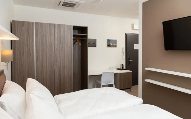 SKY Hotel Prague