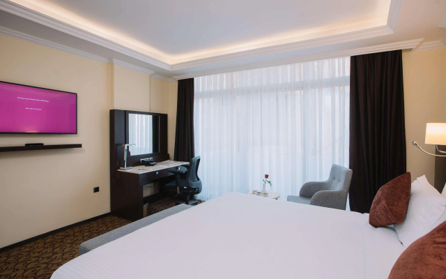 BEST WESTERN Brook Hotel