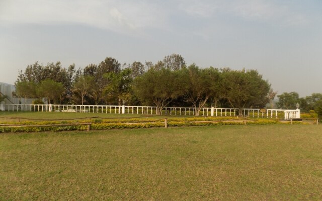 Heritage Country Club