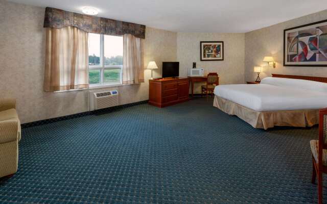 Travelodge by Wyndham Amherst