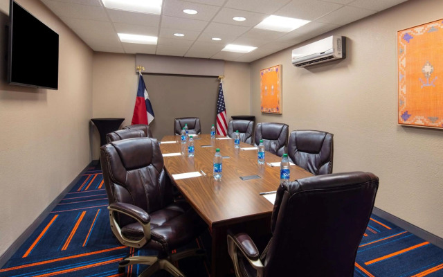 Hampton Inn & Suites El Paso-Airport