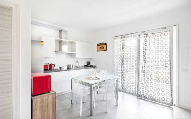 Una Terrazza sul Lago A2 con piscina