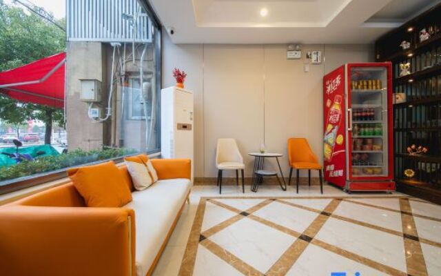 Homeinn Pebble Hotel (Shanghai Hongqiao Railway Station Hongqiao Airport)