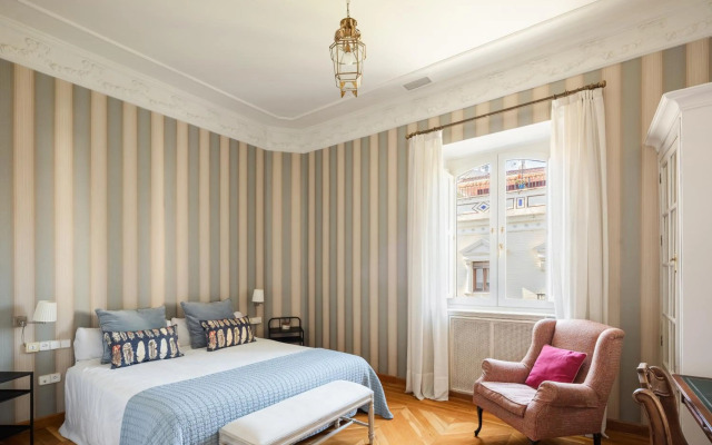 Lujoso apartamento a los pies de la Giralda