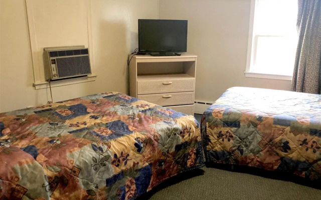 OYO Hotel Starlite Seneca Falls