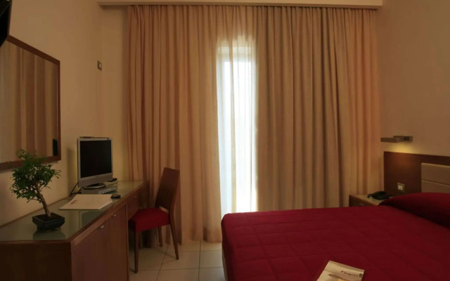 La Costiera Hotel