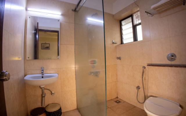 Metro Plaza Hotel