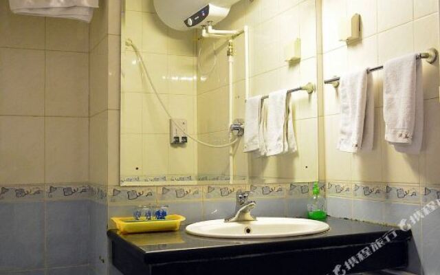 Huanmei Business Hotel (Beijing Daxing Huangcun West Street Subway Branch)