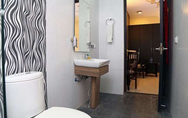 FabHotel Signature Cyber Park