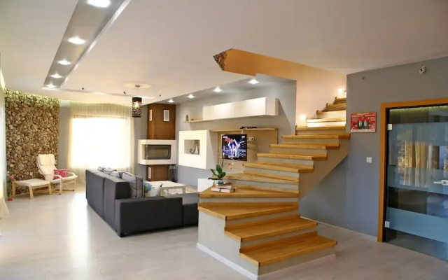 Villa Heaven Hills