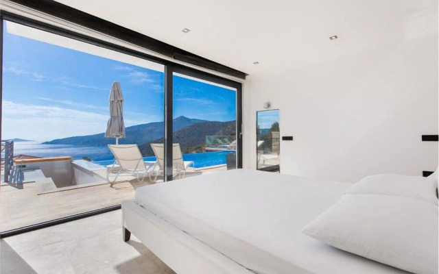 Villa Marvellous by Akdenizvillam