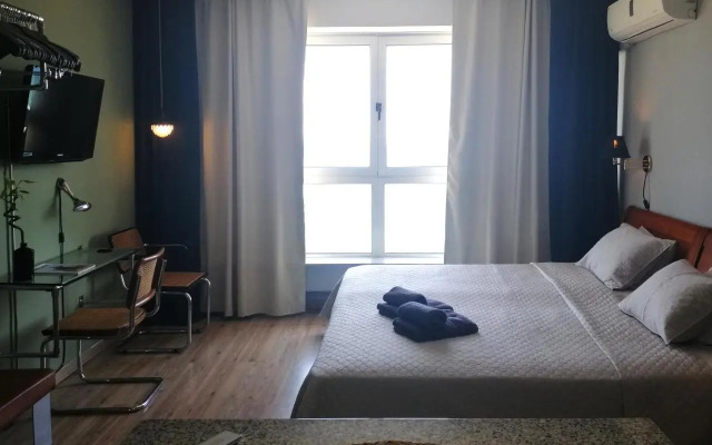 A City-center Seaview Penthouse at Oceanic