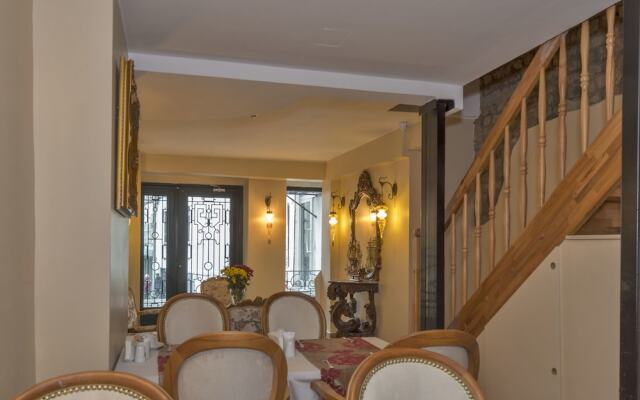 By Murat Royal Hotels