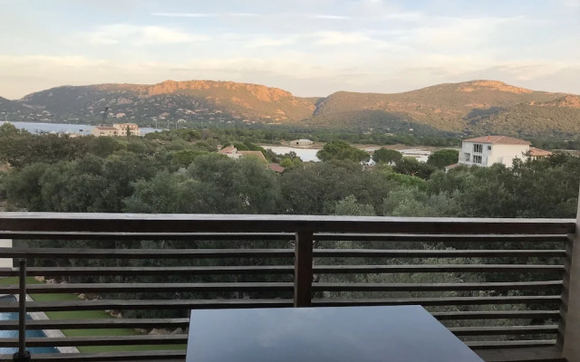 Studio Standing avec terrasse et Piscine