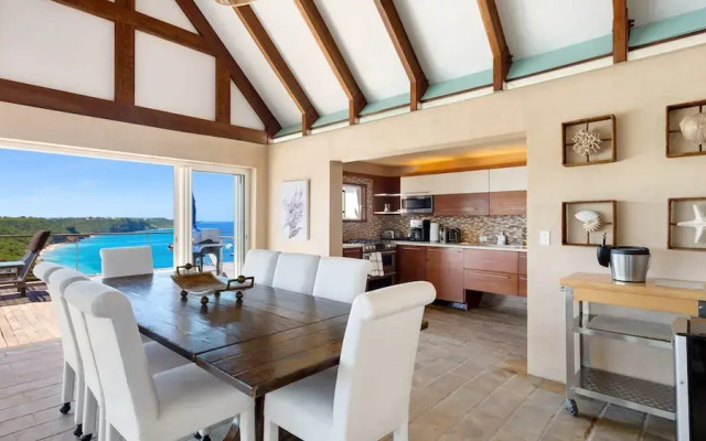 6 BR Villa With Concierge Amenities Pool
