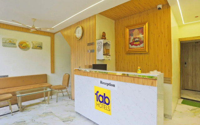 Fabhotel Gaurav Inn
