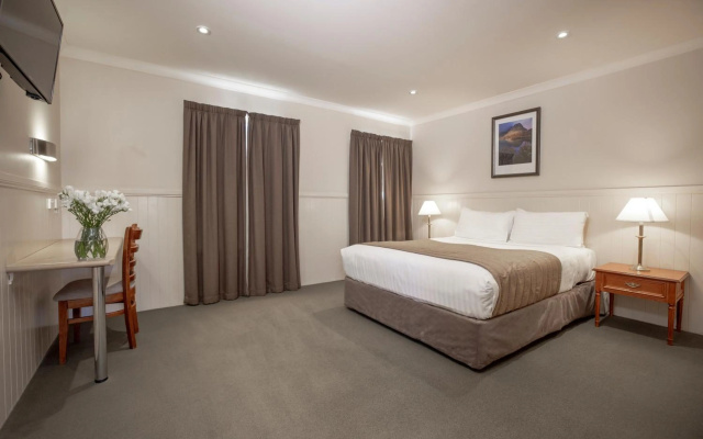 Country Club Villas – Guest Rooms – Prospect Vale