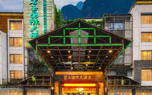Jasper International Hotel