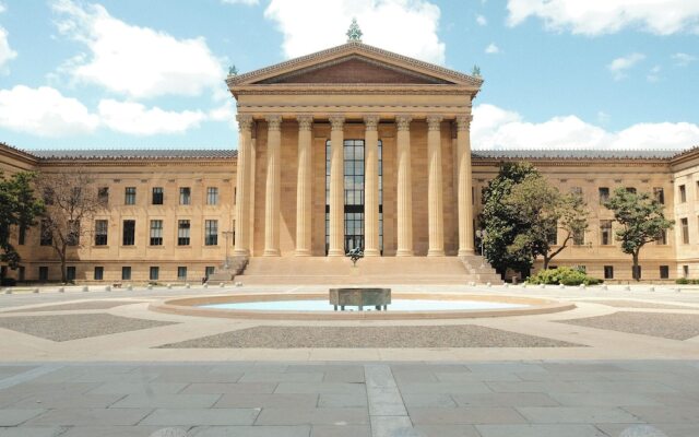 Luxurious Modern Apt Near Art Museum