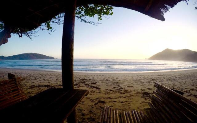 Flora Hostel & Camping Praia do Sono