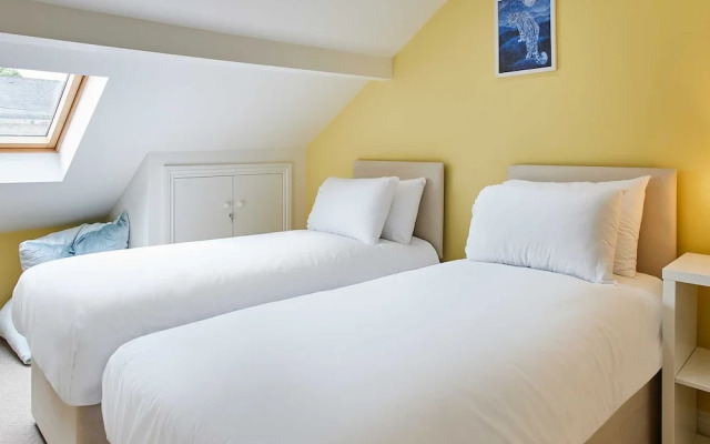 Host Stay Wild Springs