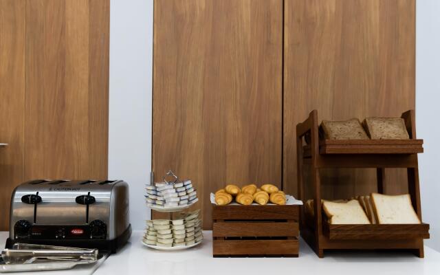 Holiday Inn Express Shanghai Tangzhen by IHG