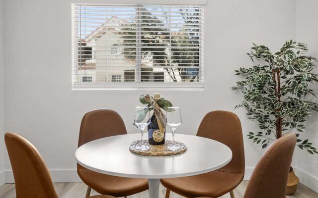 CozySuites TPC Scottsdale Parking & Pool