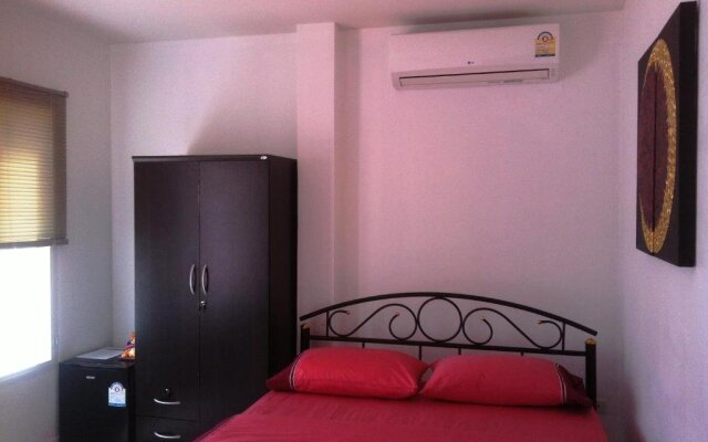Khao Lak Guesthouse