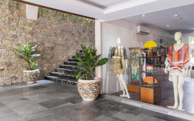 Jambuluwuk Oceano Seminyak Hotel