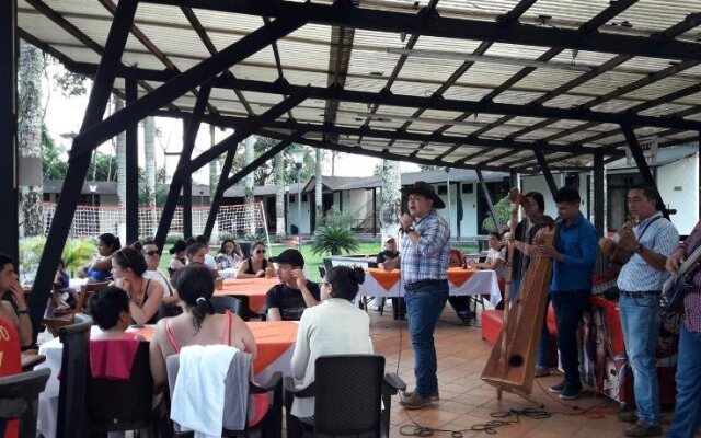Las Pampas Hotel Campestre