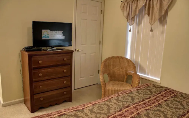 Whispering Pines 422
