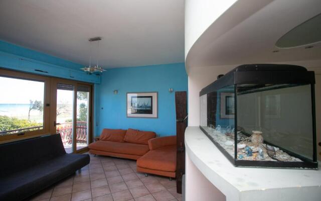 M24 - Marcelli, trilocale con terrazzo fronte mare