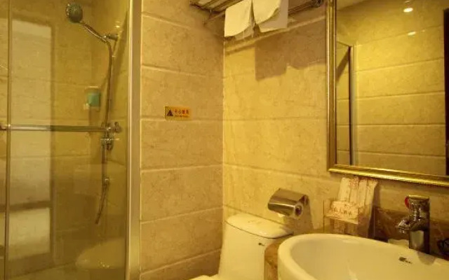 Junlin Hotel (Yangshuo West Street Central Plaza Branch)