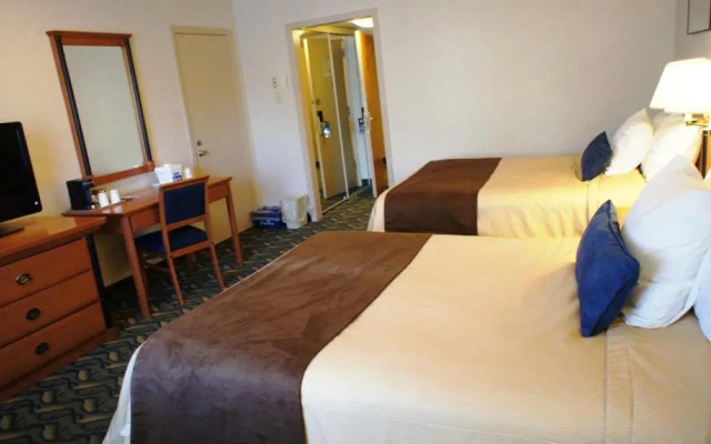 Travelodge At The Falls