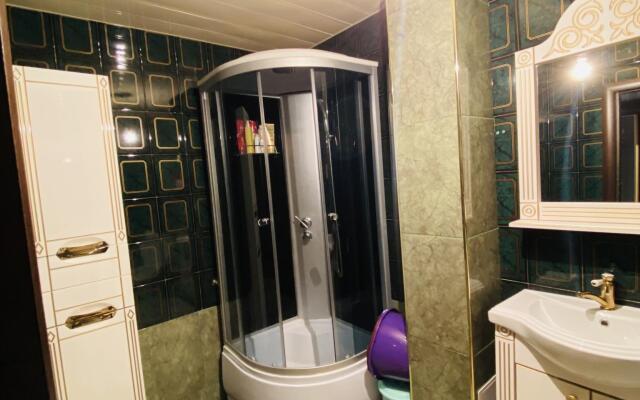 Апартаменты на улице М. Халилова 10