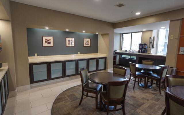 Best Western Plus Augusta North Inn & Suites