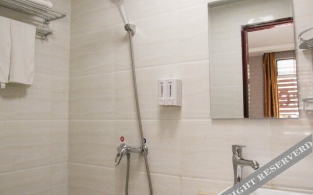 Yunlai Business Hotel