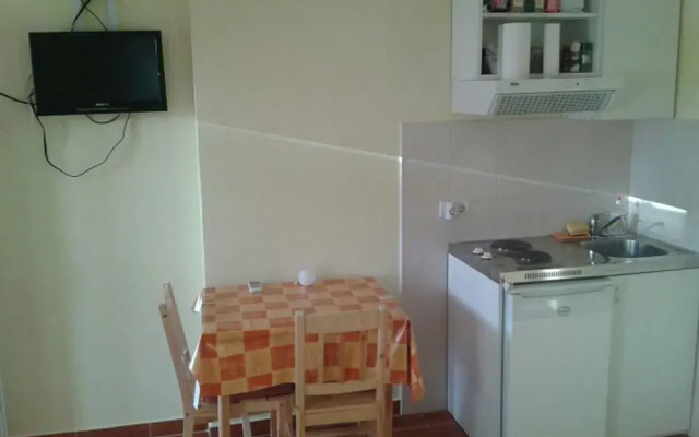 Anna Guesthouse