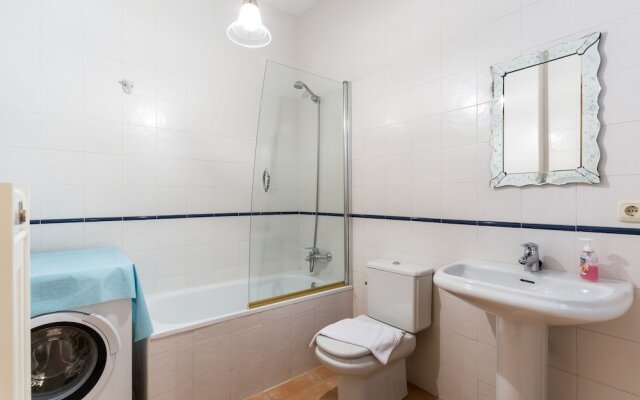 Holi-Rent Balcón Trianero