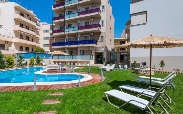 Leonidas Hotel & Apartments