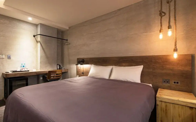 Wild Hotel