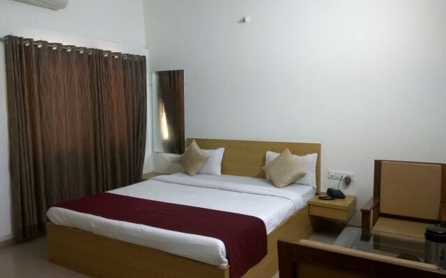 Rajasthani Rajwadi Hotel & Restaurant