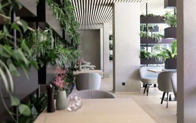 Amrai Suites