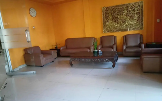 Catur Adi Putra by OYO Rooms