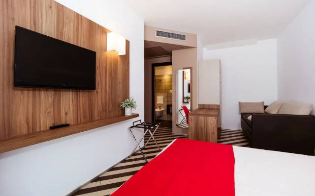 Dan Hotel