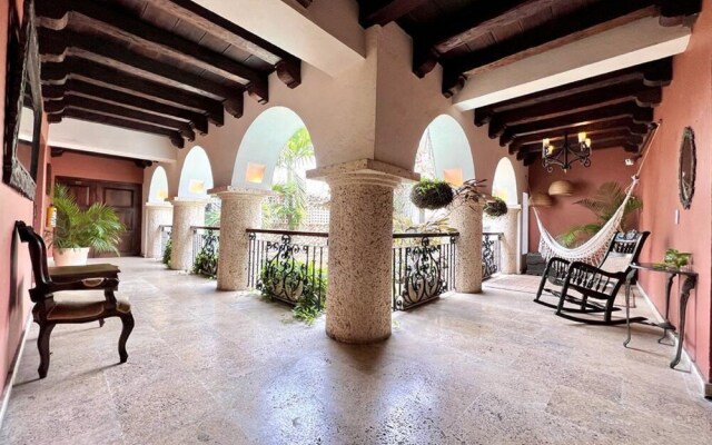 8Aps-4 Casa Antigua En El Centro Histori