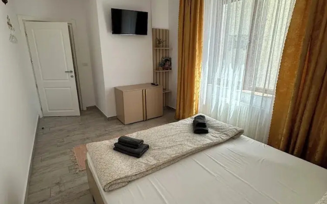 Serenity Apartments and Studios