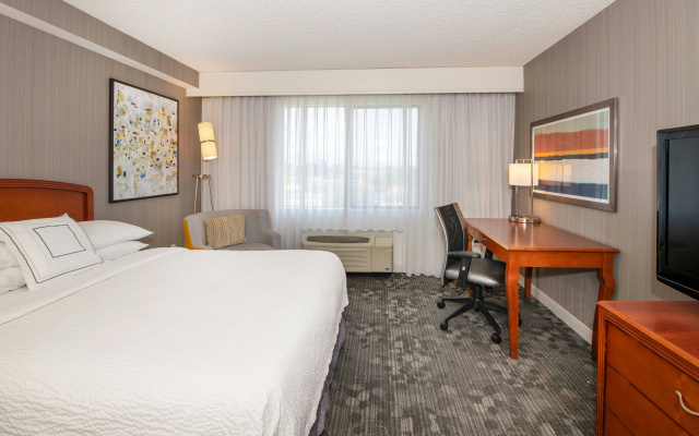 Courtyard by Marriott Newark Silicon Valley